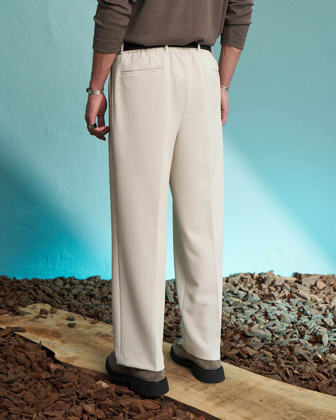 Off White Textured Wide Leg Pleated Trousers