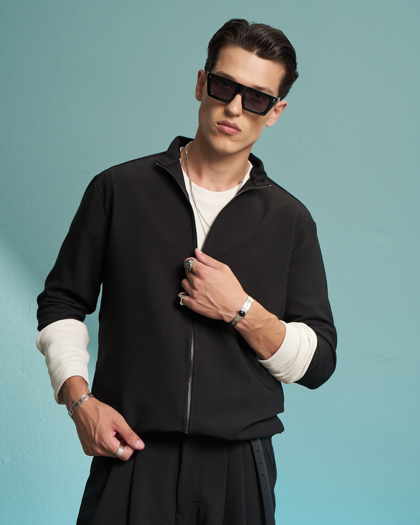 Black Minimal Zip Jacket