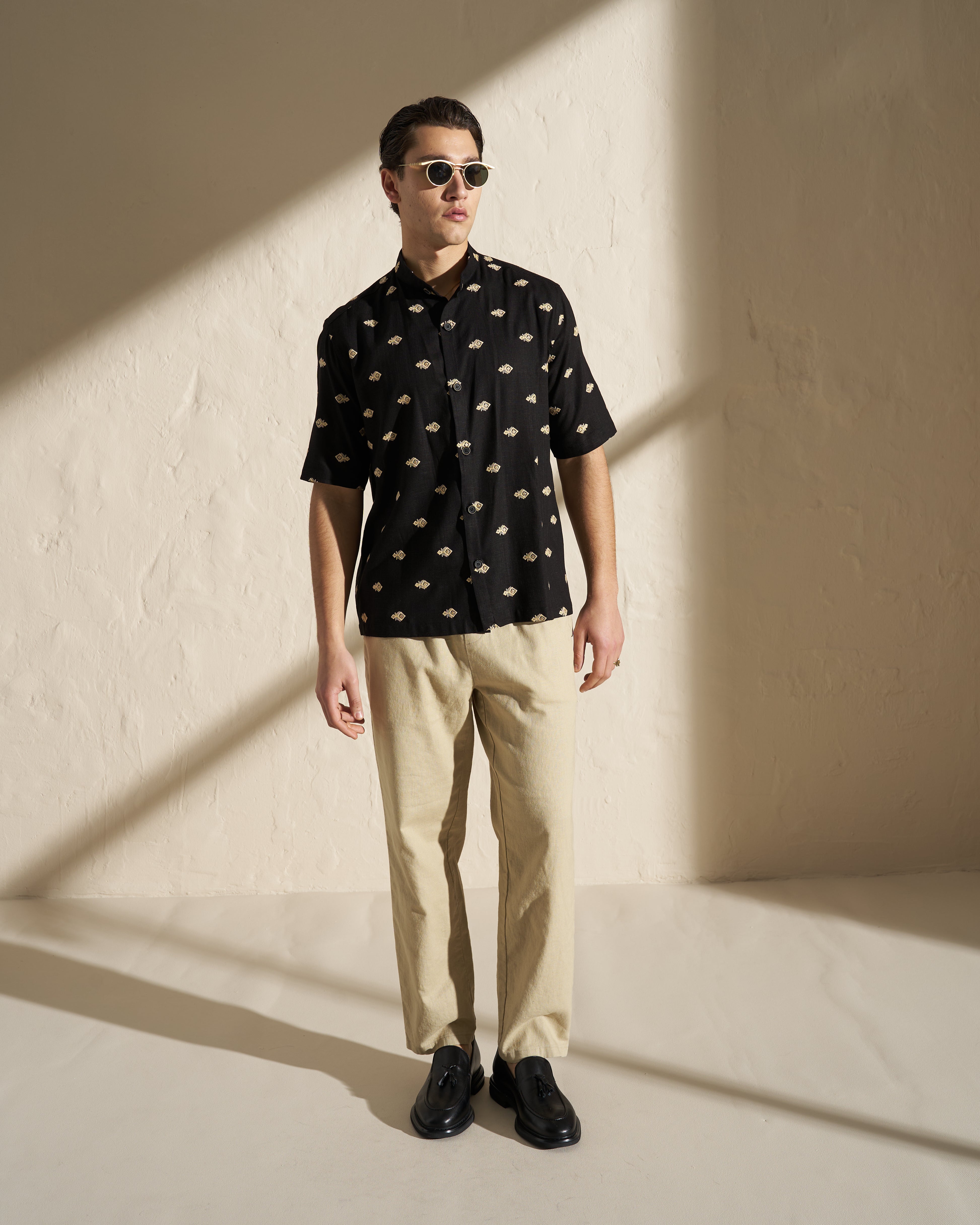 Patterned Short Sleeve Mandarin Collar Shirt