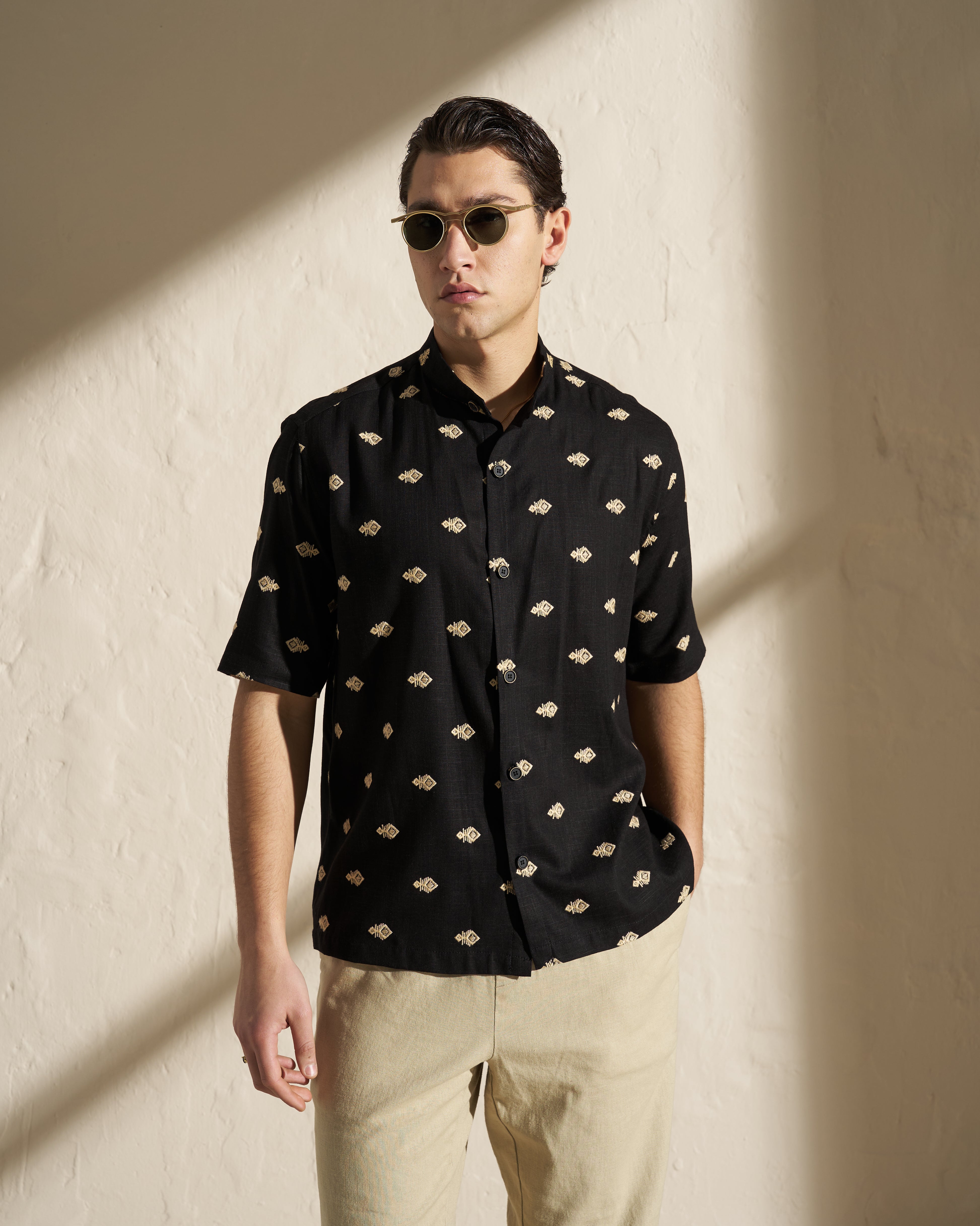 Patterned Short Sleeve Mandarin Collar Shirt