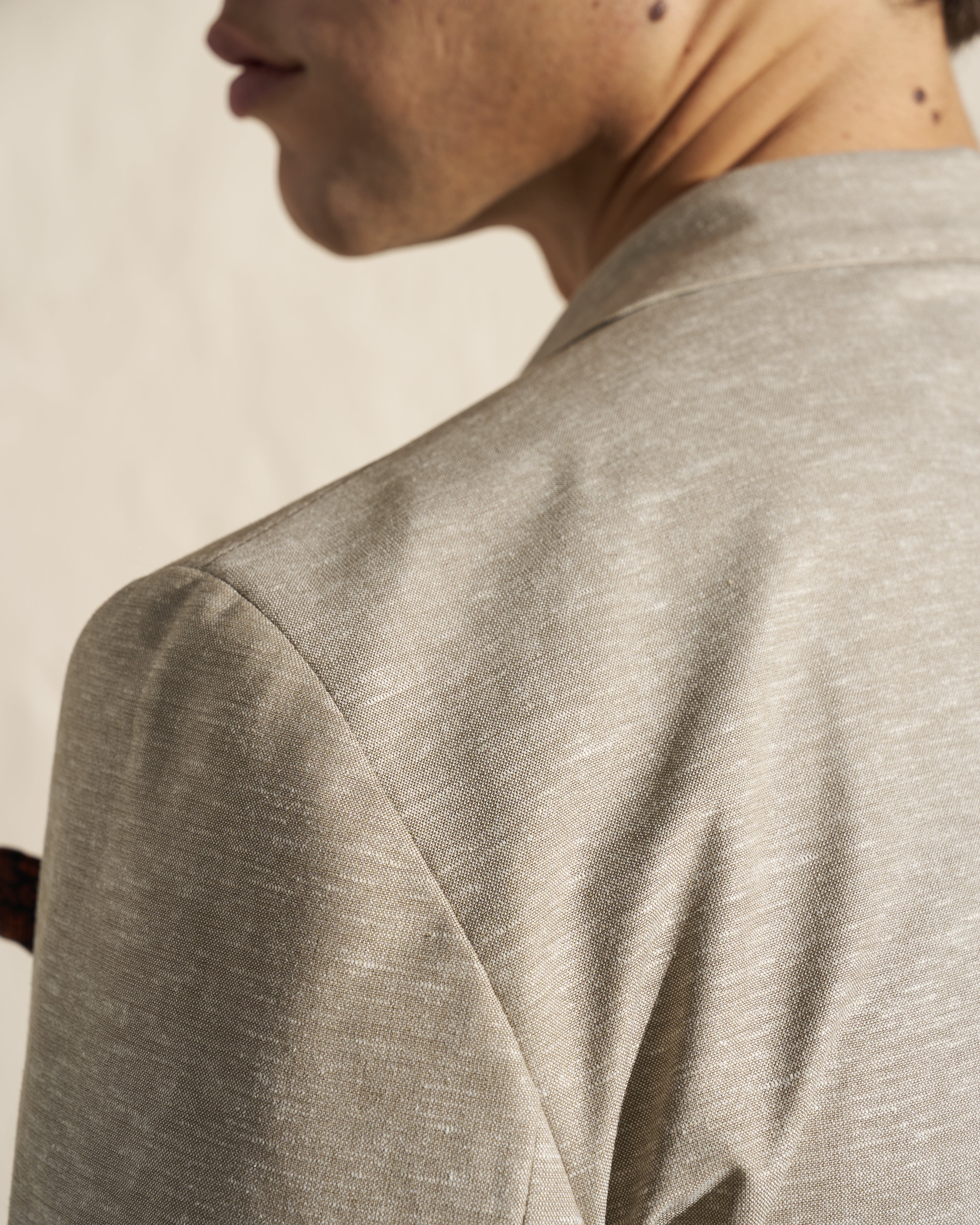 Men’s Lightweight Linen-Blend Blazer – Beige