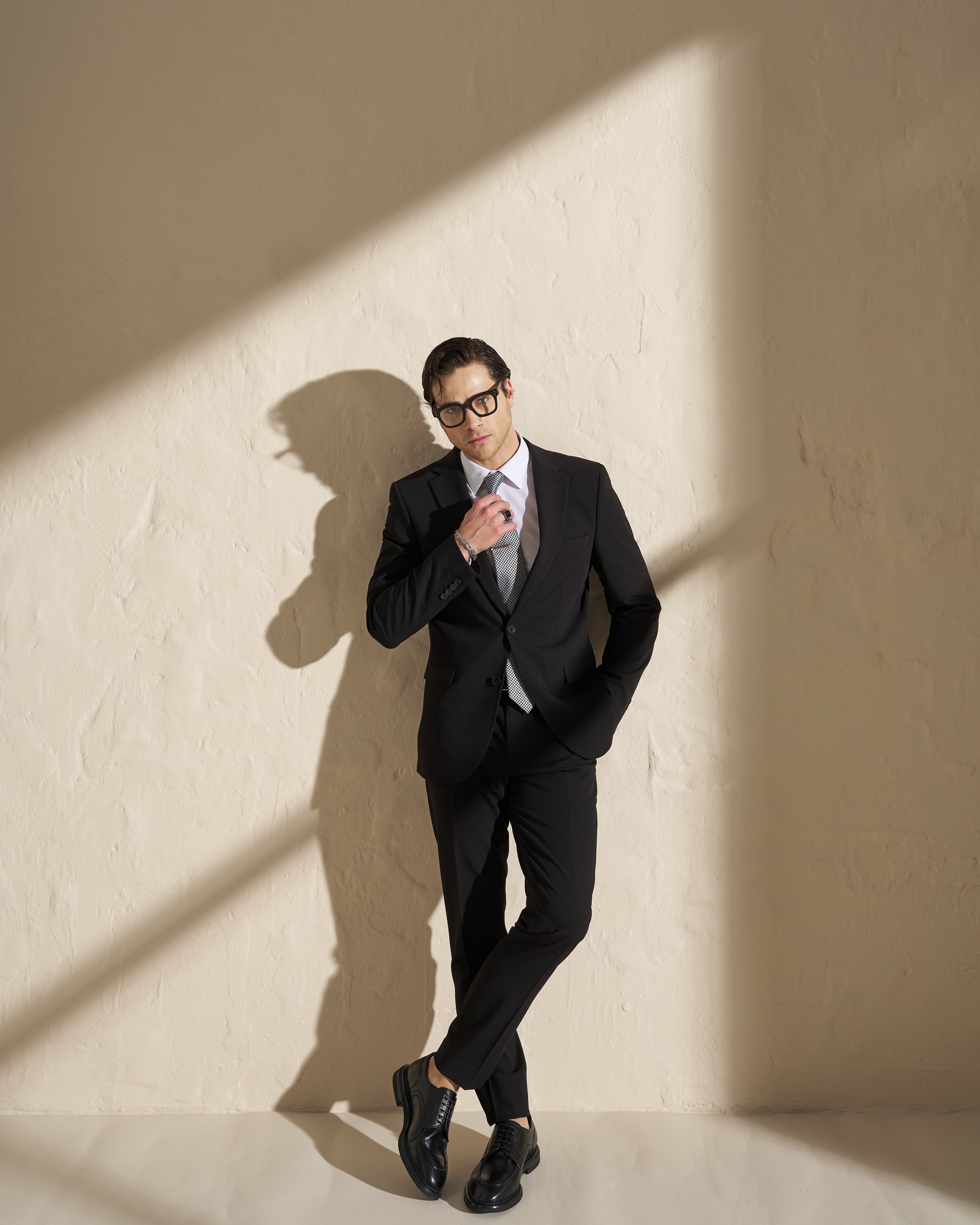 Men’s Three-Piece Suit – Black