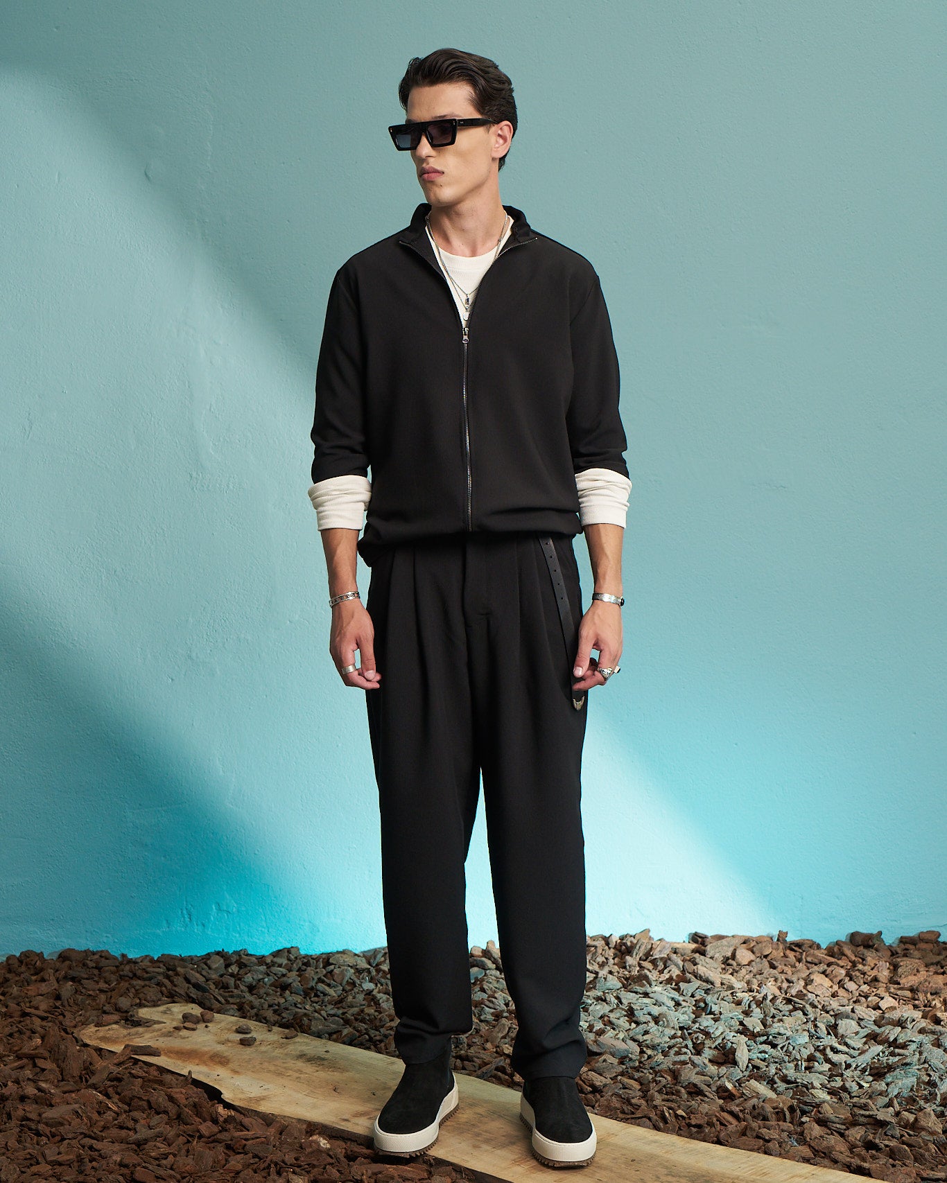Black Minimal Zip Jacket
