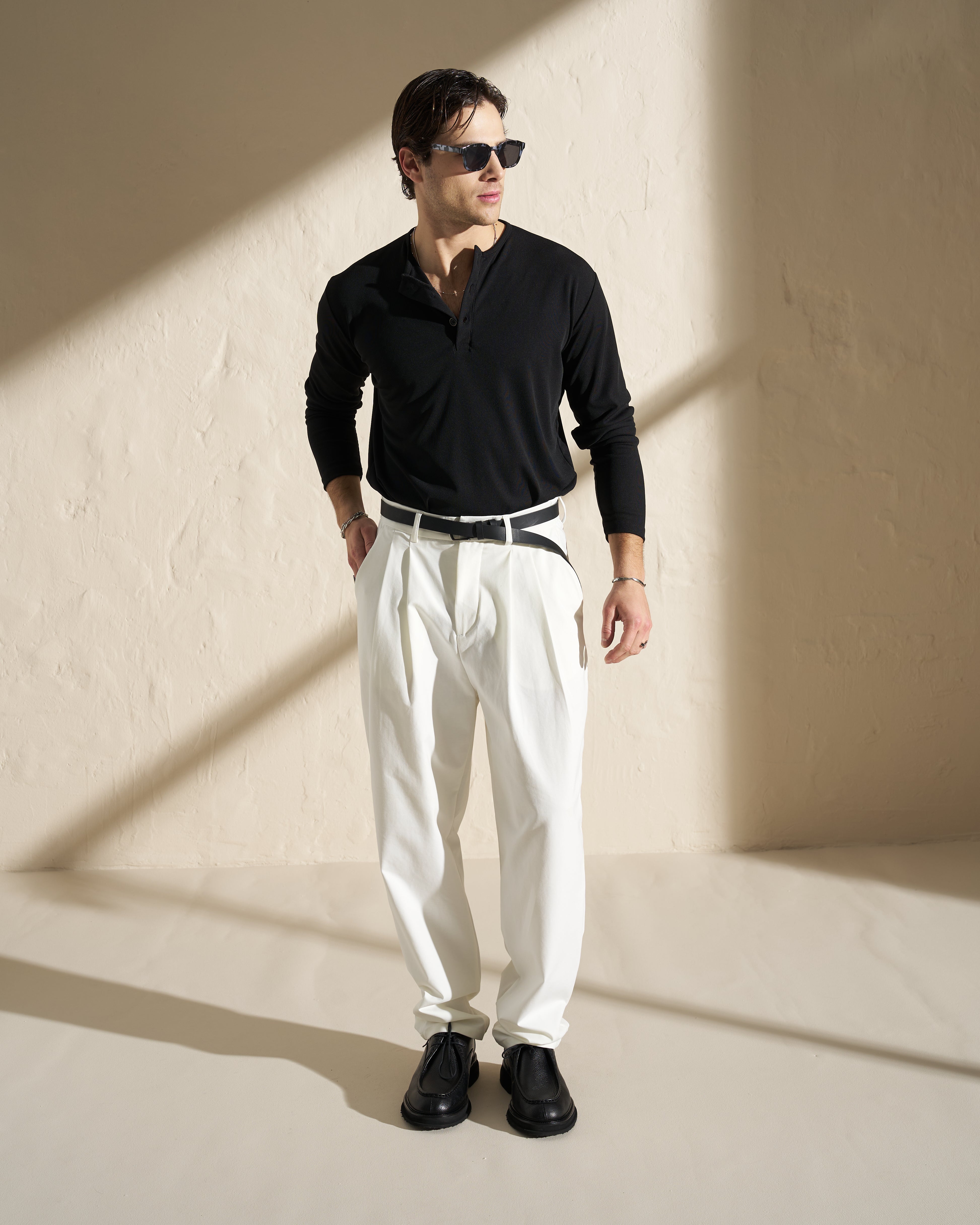 Tailored Pleated Trousers – Off White