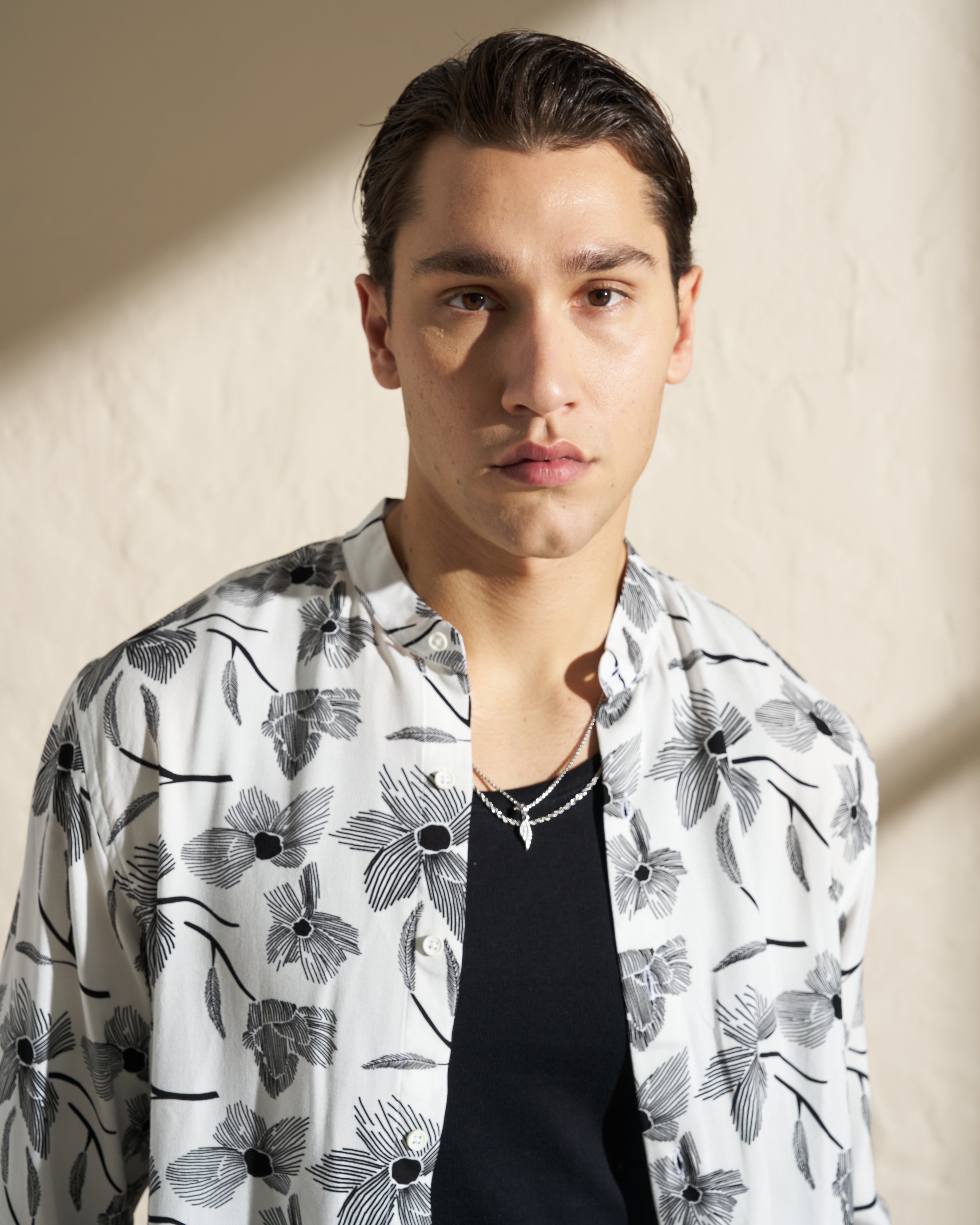 Floral Printed Mao Collar Shirt – White / Black