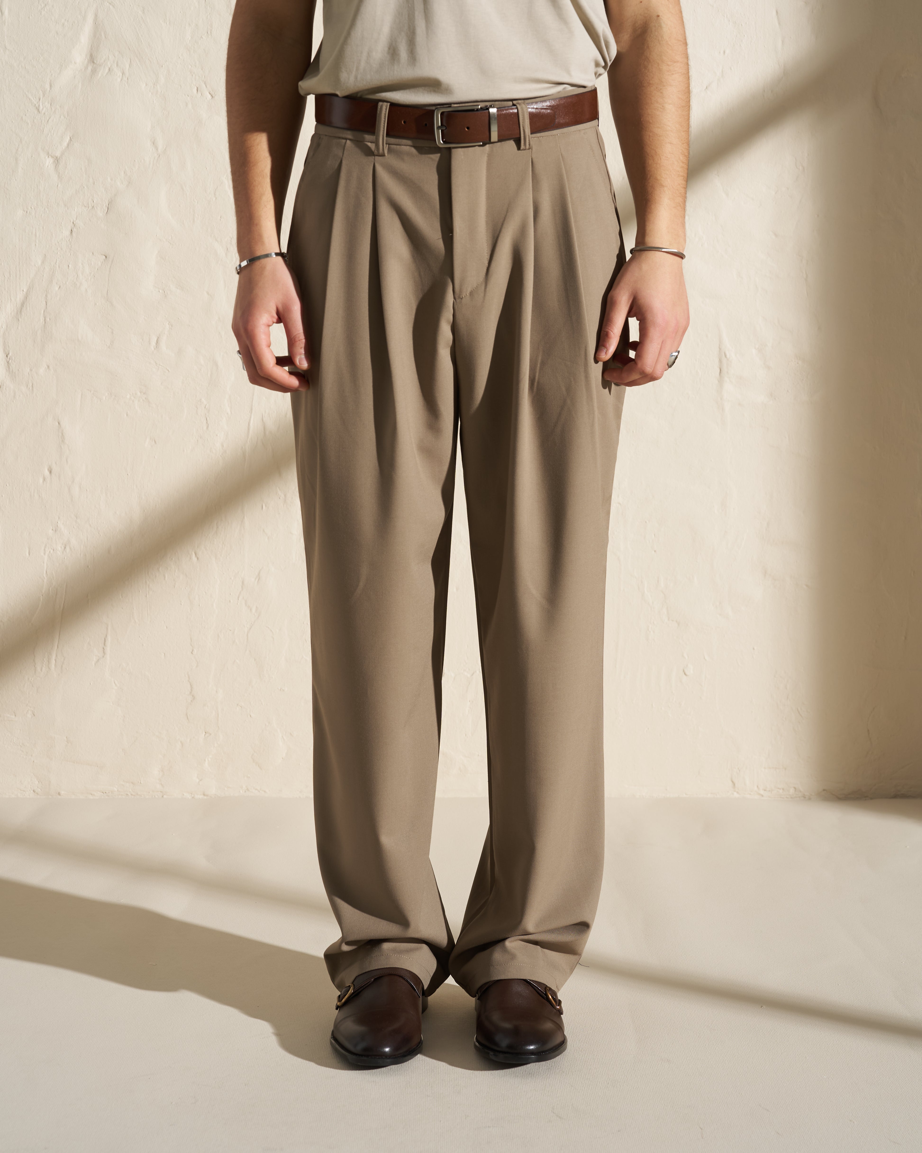 Tailored Pleated Trousers – Taupe