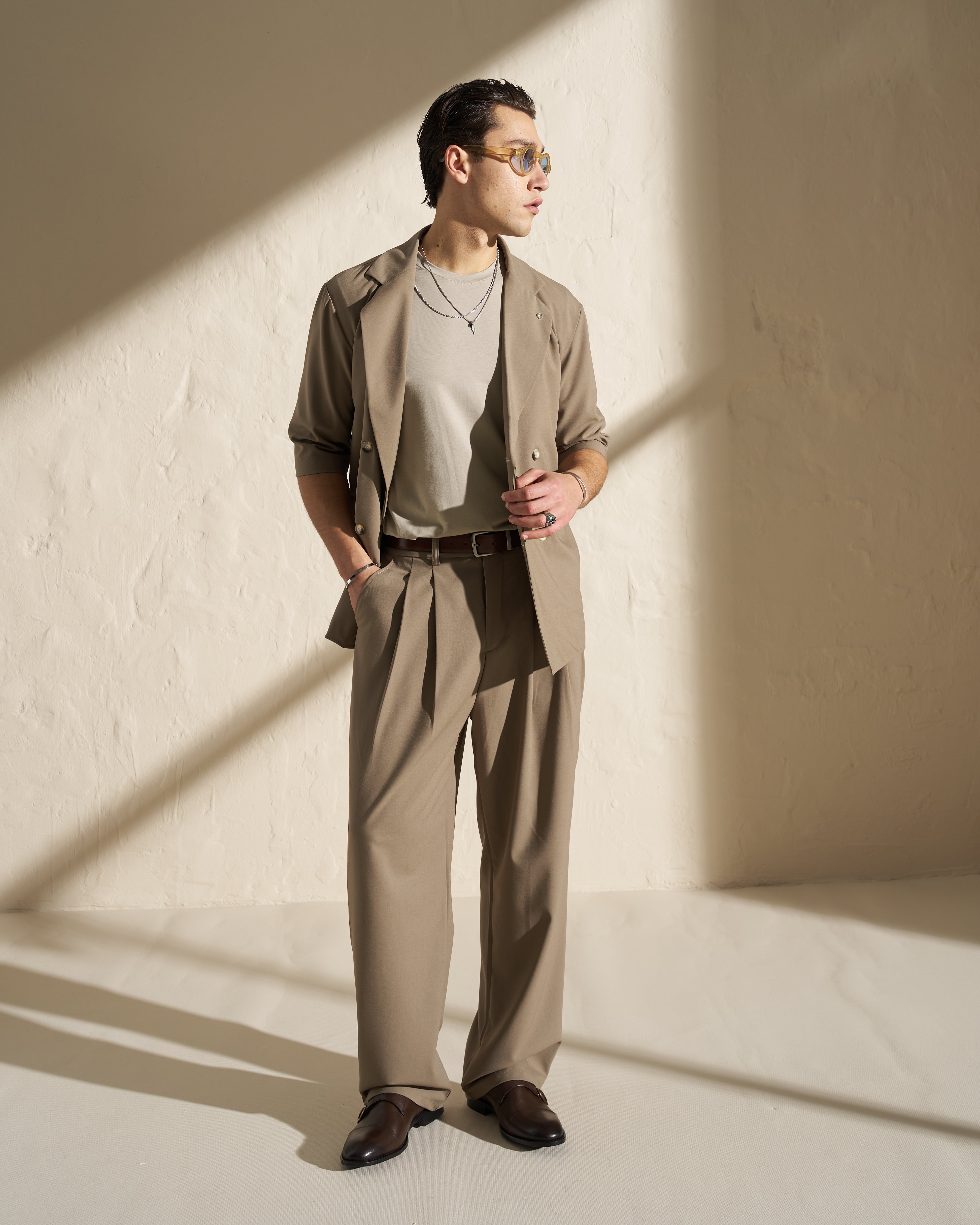 Lightweight Double-Breasted Short-Sleeve Blazer – Taupe