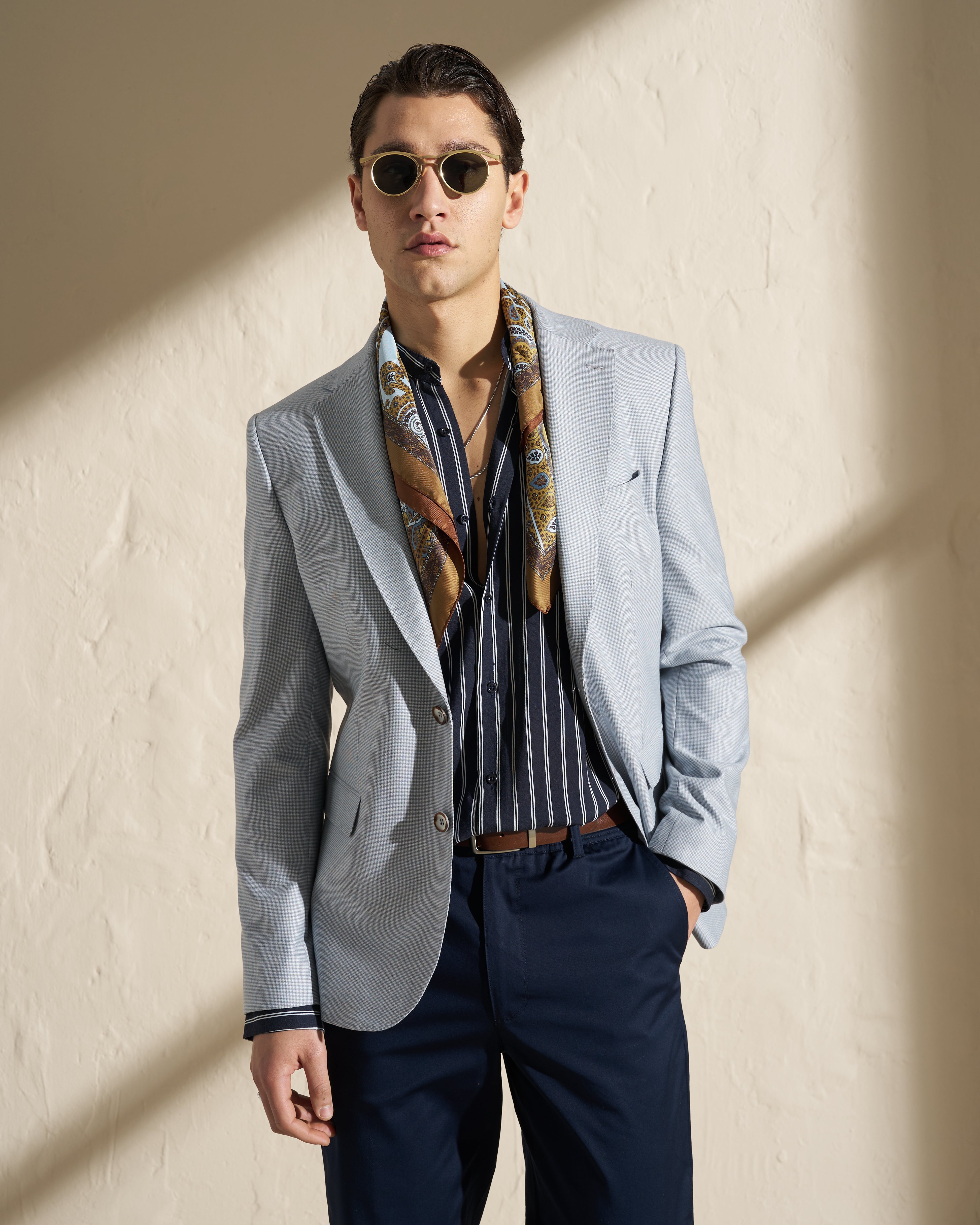 Men’s Lightweight Single-Breasted Blazer – Light Blue