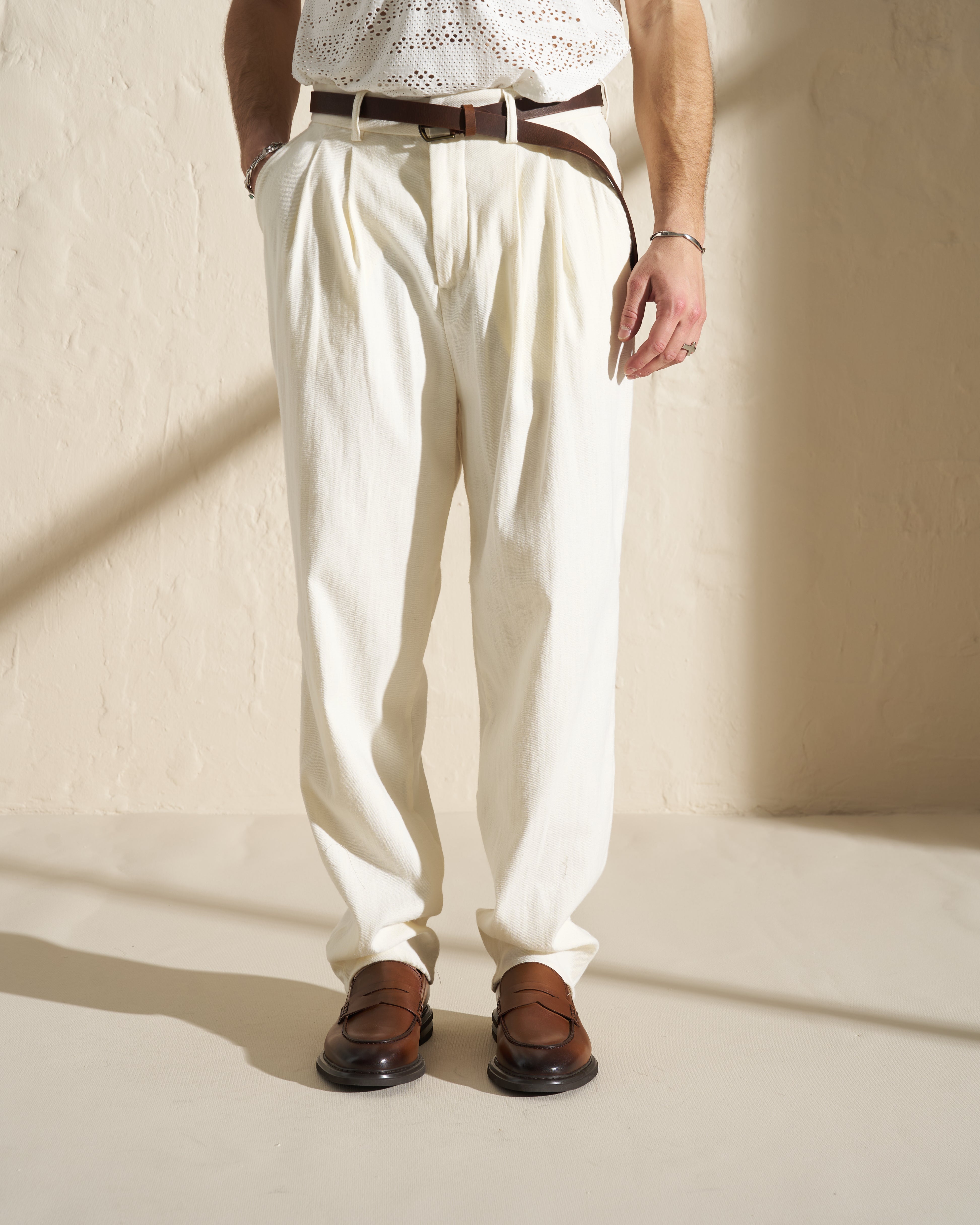 Relaxed Summer Trousers with Soft Texture