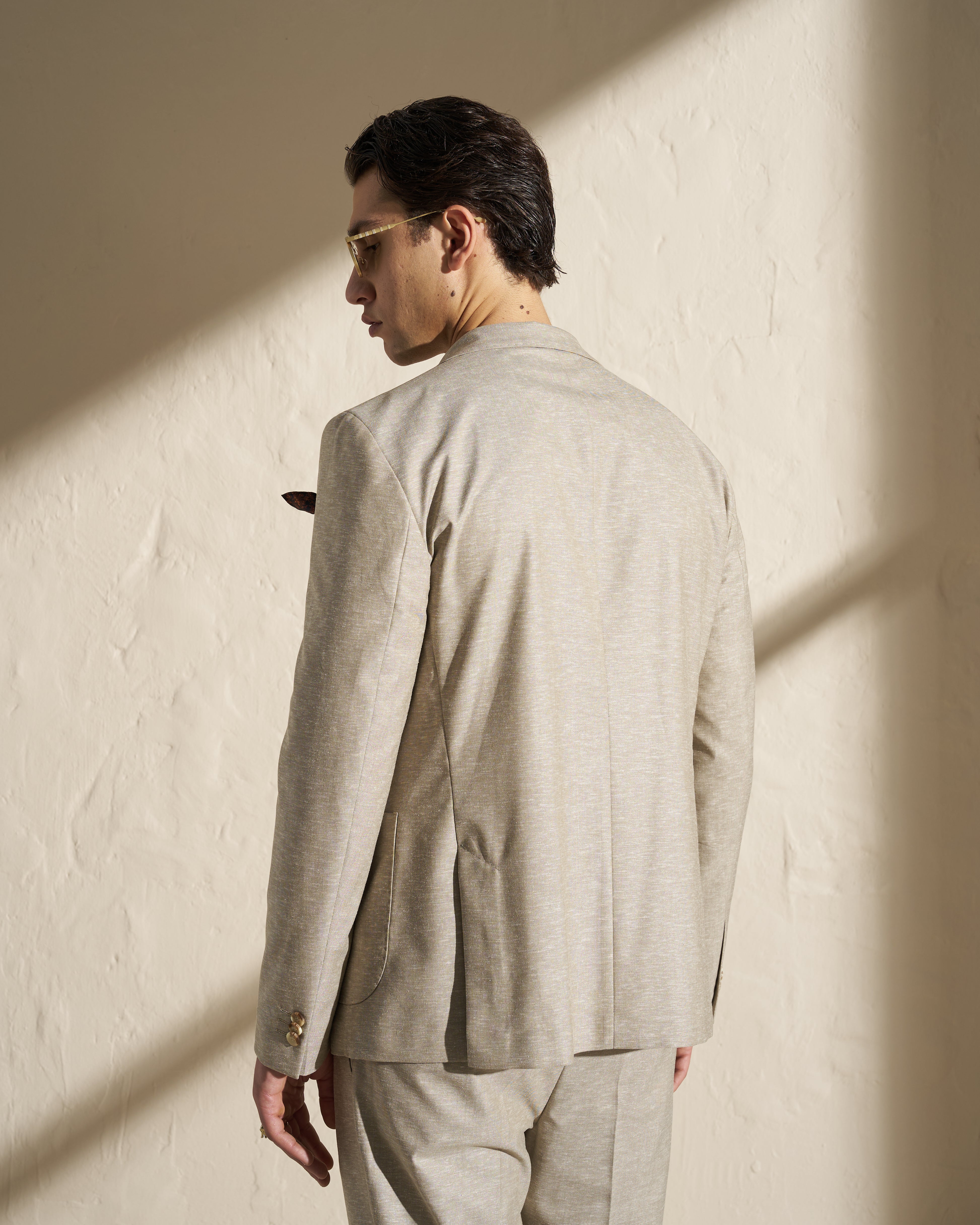 Men’s Lightweight Linen-Blend Blazer – Beige