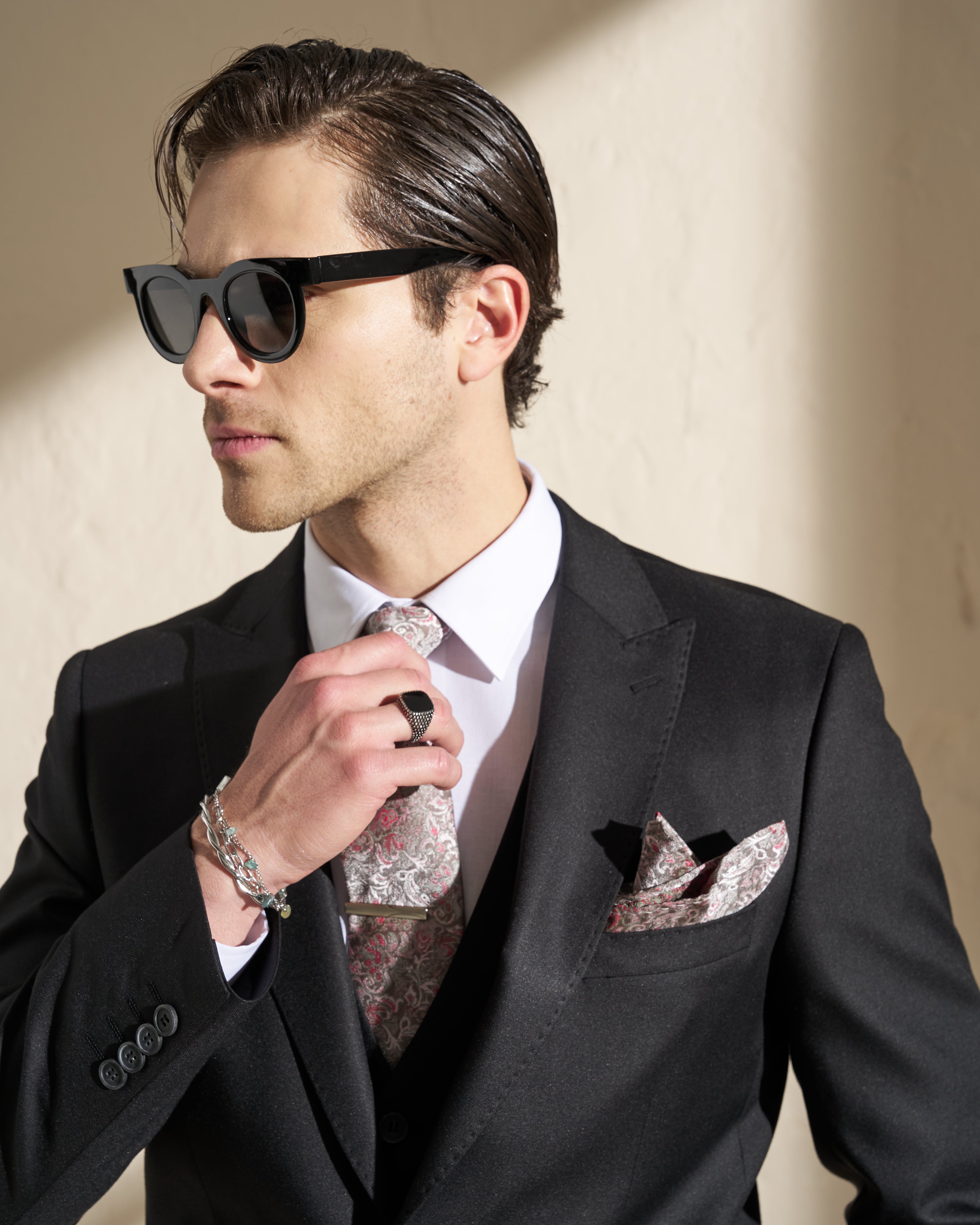 Men’s Three-Piece Suit – Black